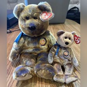 TY Beanie Baby and Large Buddy Clubby III 2000. MWMT. New. Retired.